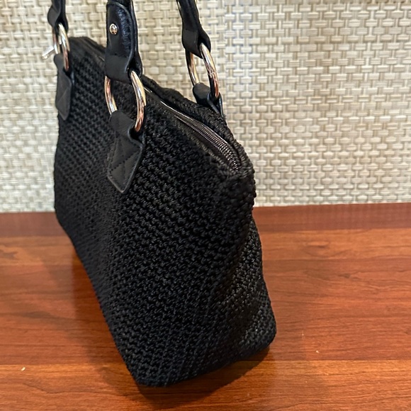 🌟HP🌟NWOT Lina Crocheted Black Baguette Double Handle Bag - Picture 5 of 16